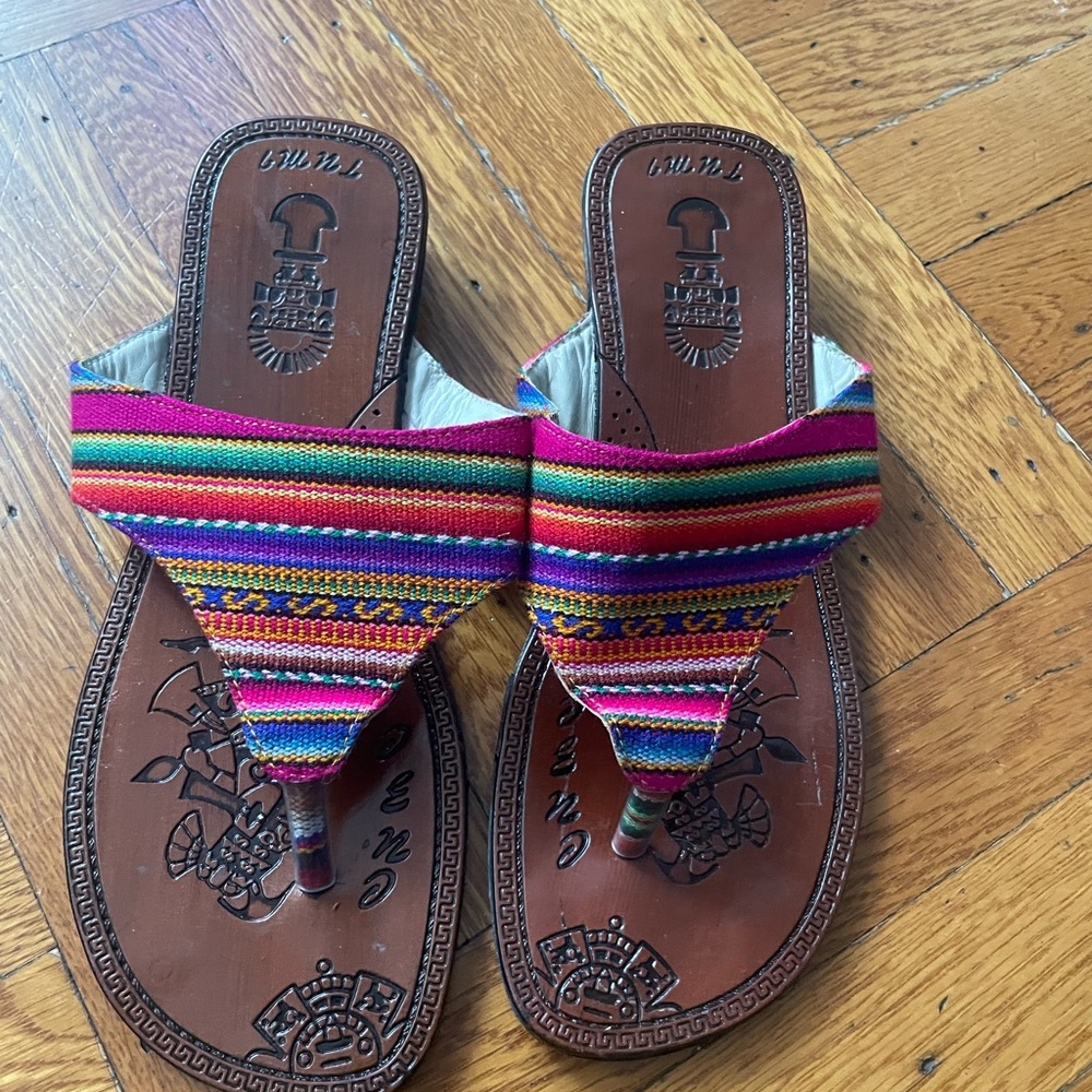 Peruvian sandals size 8